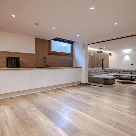 Luxe, Calme And Enjoy 426sqm