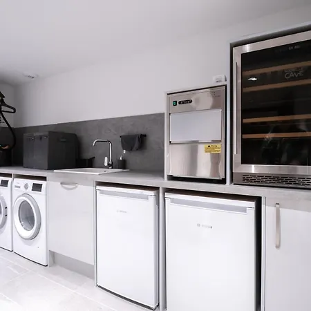 Luxe, Calme And Enjoy 426sqm